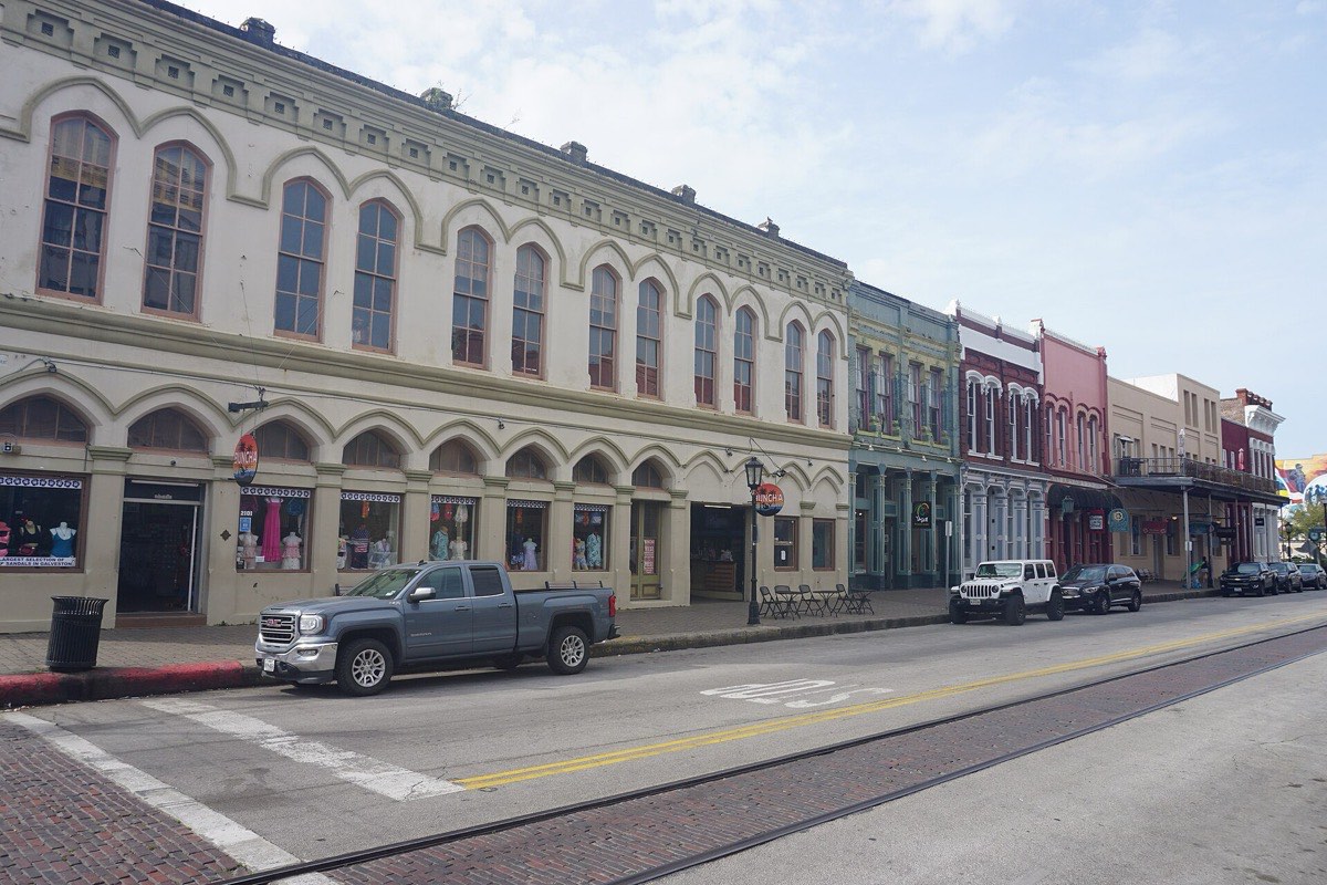The Strand Historic District, a short walk from the cruise terminal